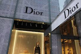 La Maison Dior intègre le Groupe LVMH