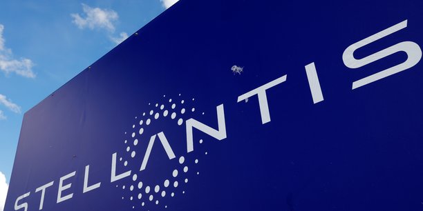 Stellantis envisage la délocalisation de ses usines britanniques : Un plan qui fait couler beaucoup d'encre